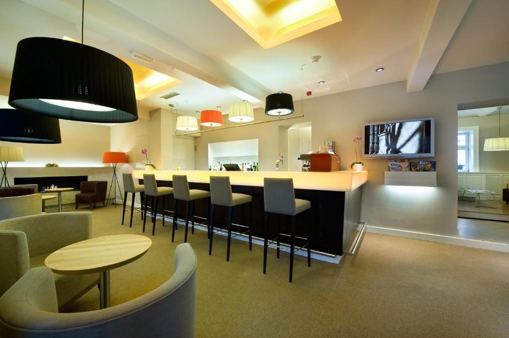 Prokop Square Otel 4*